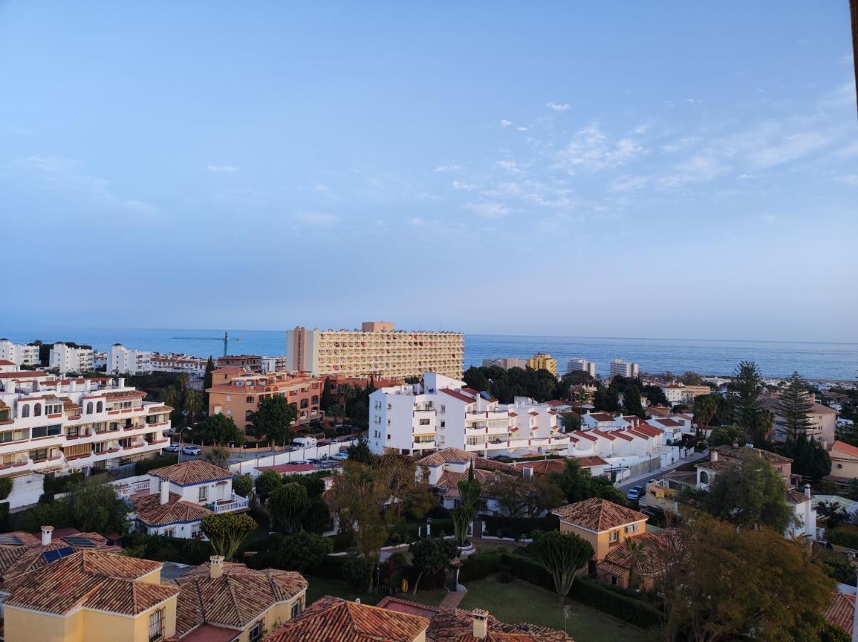 Saltillo Alto Gray Studio. Vistas Al Mar Y Piscina Torremolinos Eksteriør billede