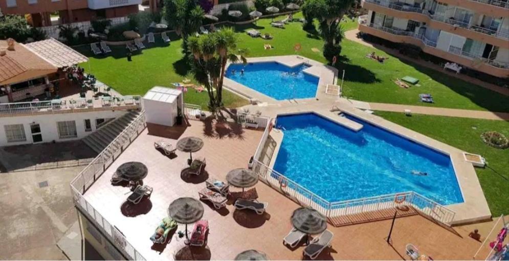Saltillo Alto Gray Studio. Vistas Al Mar Y Piscina Torremolinos Eksteriør billede