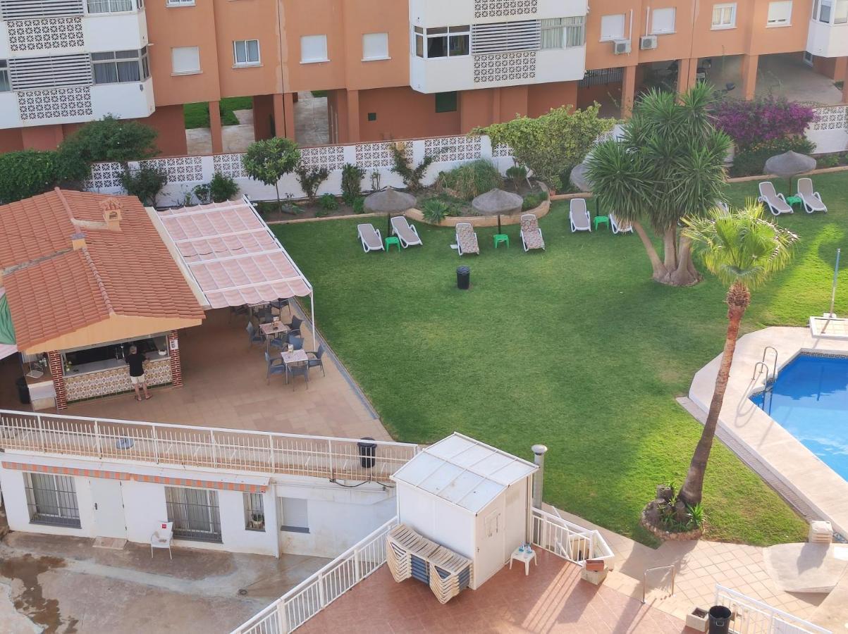 Saltillo Alto Gray Studio. Vistas Al Mar Y Piscina Torremolinos Eksteriør billede